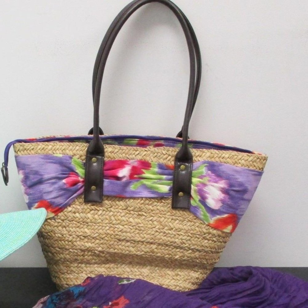 EUC Coldwater Creek Large Straw Tote/Sarong Beach Bundle